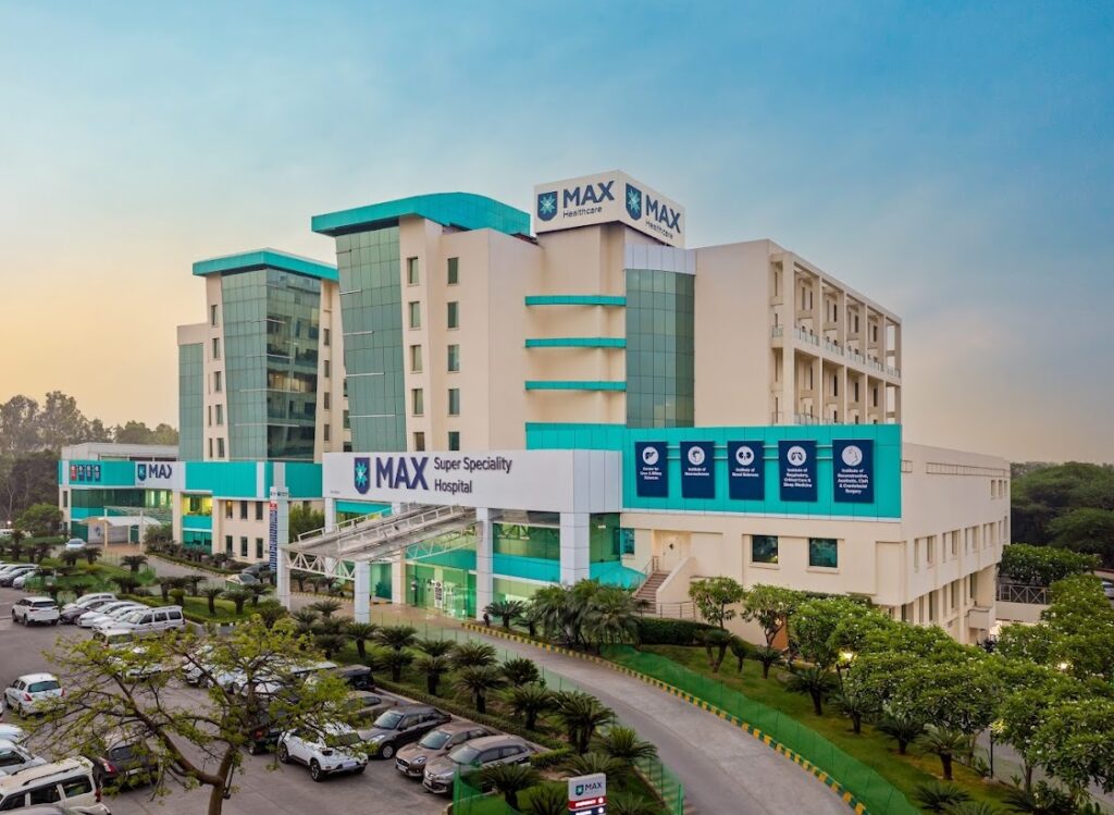 Max Super Specialty Hospital, Gurgaon